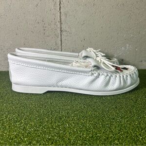 Minnetonka White Beaded 174 Slip On Moccasin Loafer Shoes Women’s 10